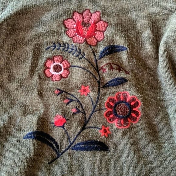 Loft small olive green embroidered wool sweater - Picture 2 of 5